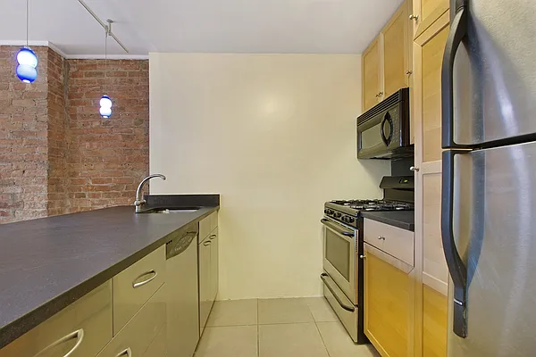 Sold by Corcoran | media 11