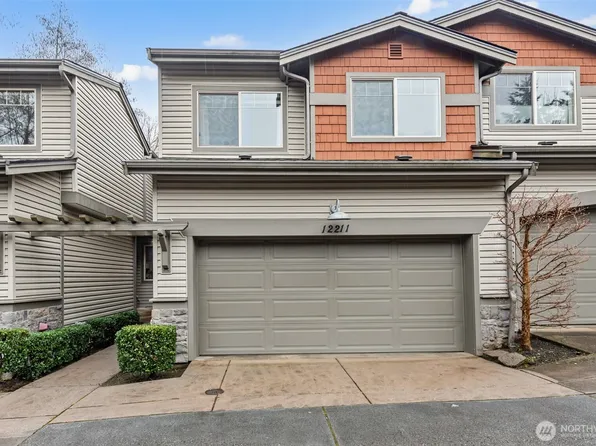 12211 NE 103rd Lane #C2, Kirkland, WA 98033