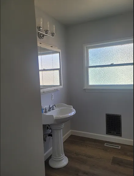 5842 Newlin Ave — Photo 7