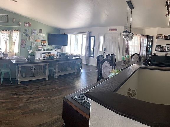 2021 Upstairs Living/Dining