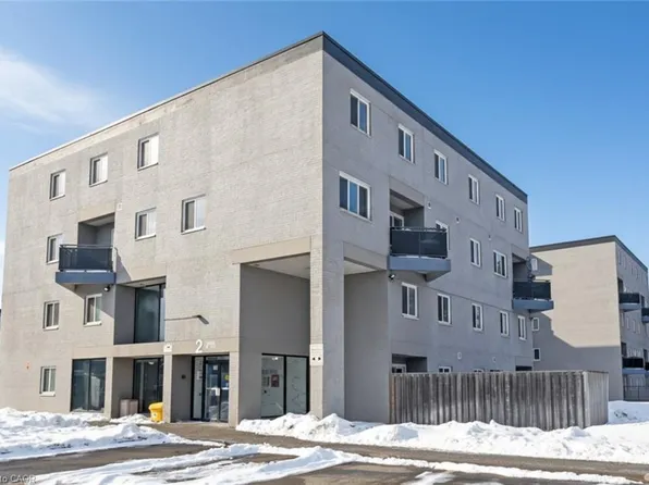 2001 Bonnymede Dr #119, Mississauga, ON L5J 4H8