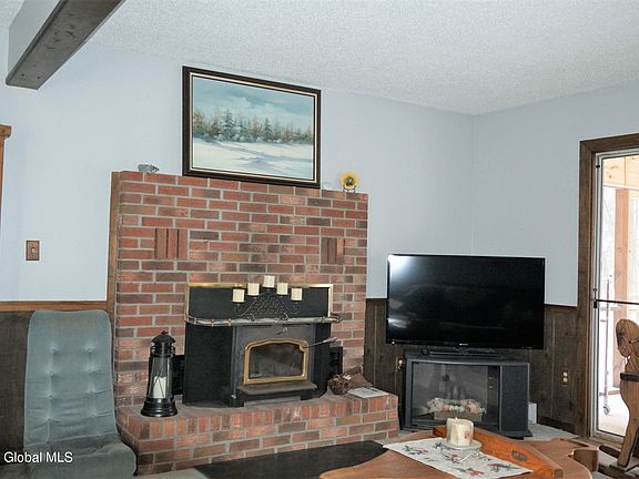 5th image of 1 Wineberry Ln