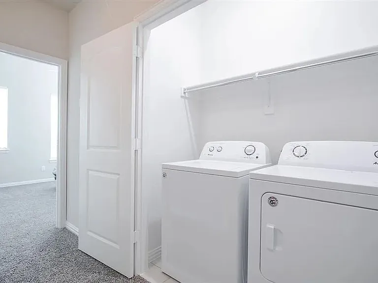 Lamar Townhomes — Photo 23