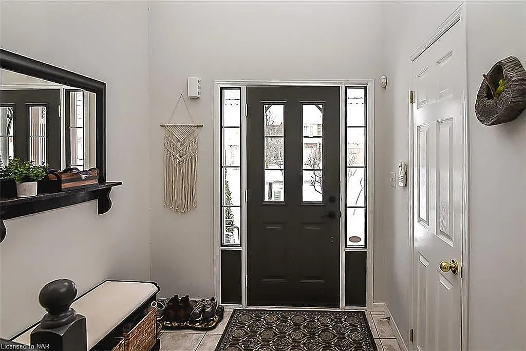 3 bed, 1400 sqft, $2,650 — Photo 4
