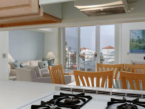 5th image of 5005 Cliff Dr APT 1