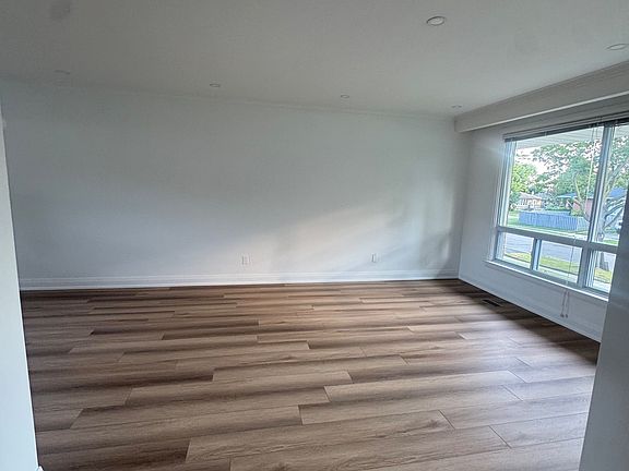 3rd image of 21 Chopin Ave
