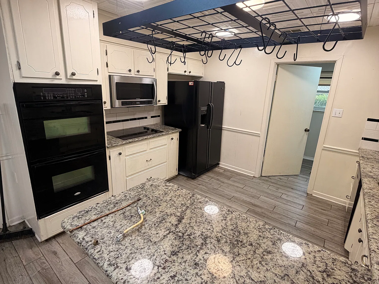 4 bed, 3214 sqft, $2,800 — Photo 4