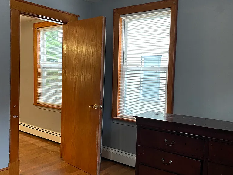 56 Green St #1 — Photo 6