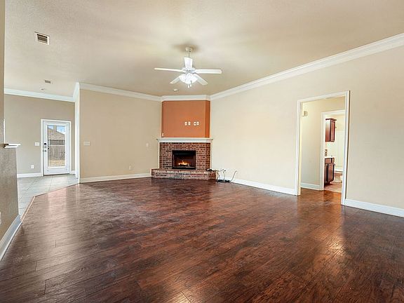 5th image of 5911 Wagner Dr