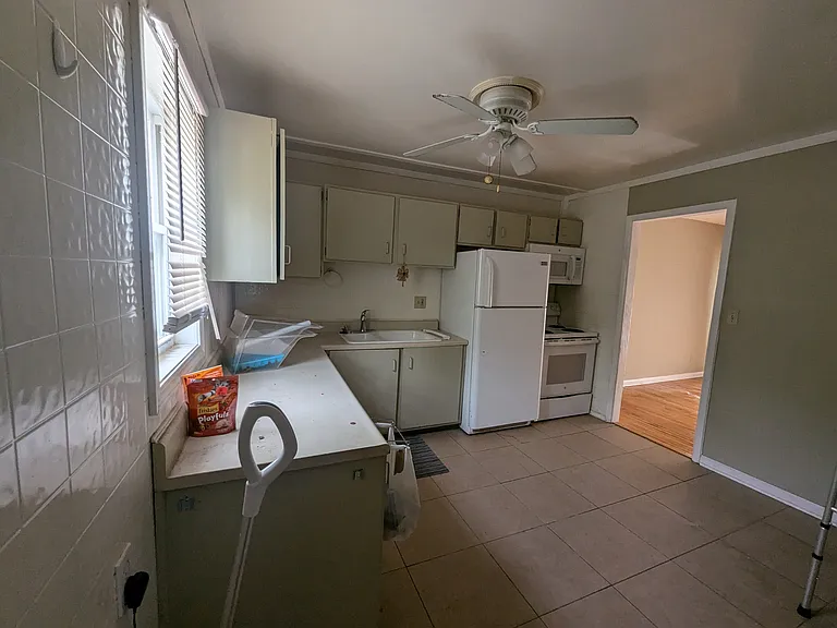630 NE 90th St #1 — Photo 9