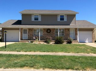 1919 Country Fair Dr APT A, Washington, IL 61571