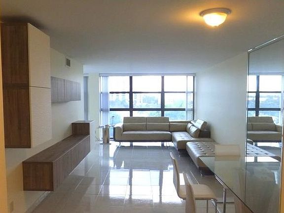 2nd image of 410 Leslie Dr #601