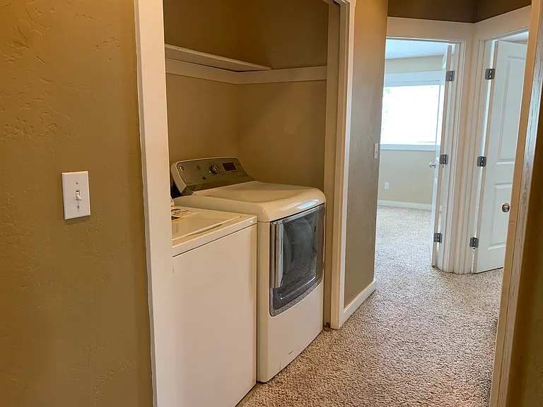 1826 Bluestone Dr — Photo 10
