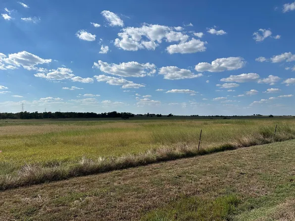 8038 Ohnheiser Kaase Rd, La Grange, TX 78945