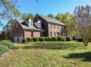 4801 Archwood Dr, Greensboro, NC 27406