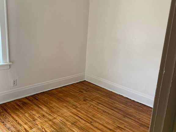 2nd image of 675 Lasalle Ave #1