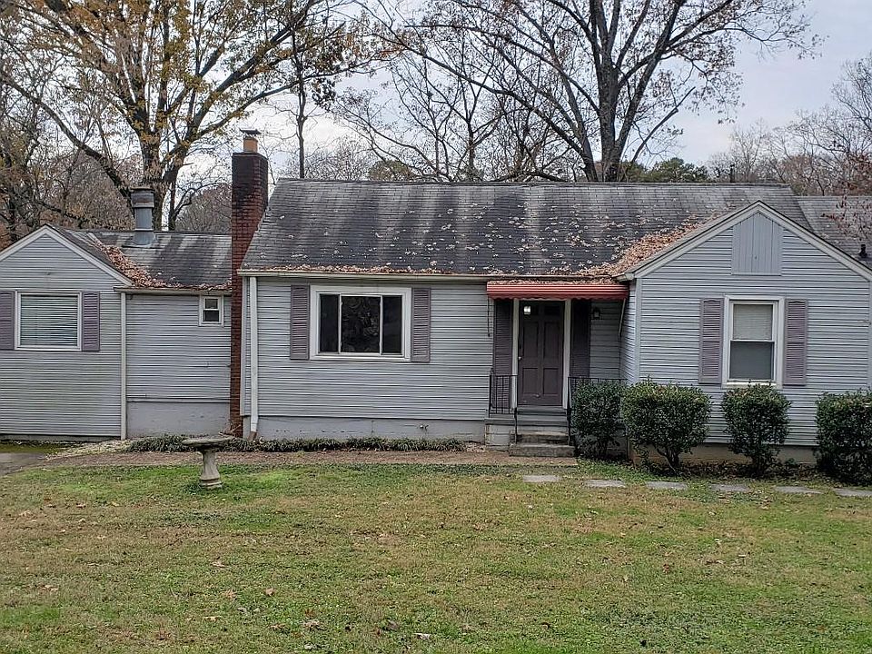 1st image of 513 Iroquois Dr #1