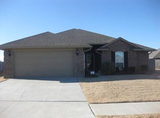 2200 Melody Dr, Edmond, OK 73012