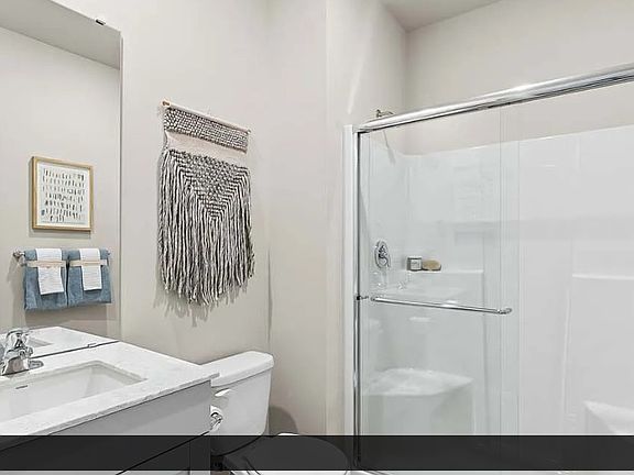 4th image of 4031 23rd Ave NE