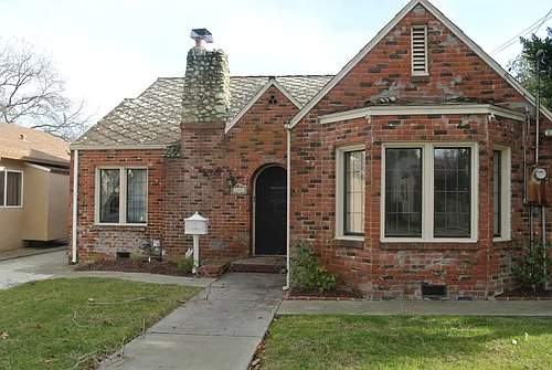 1341 Maple St Photo 1