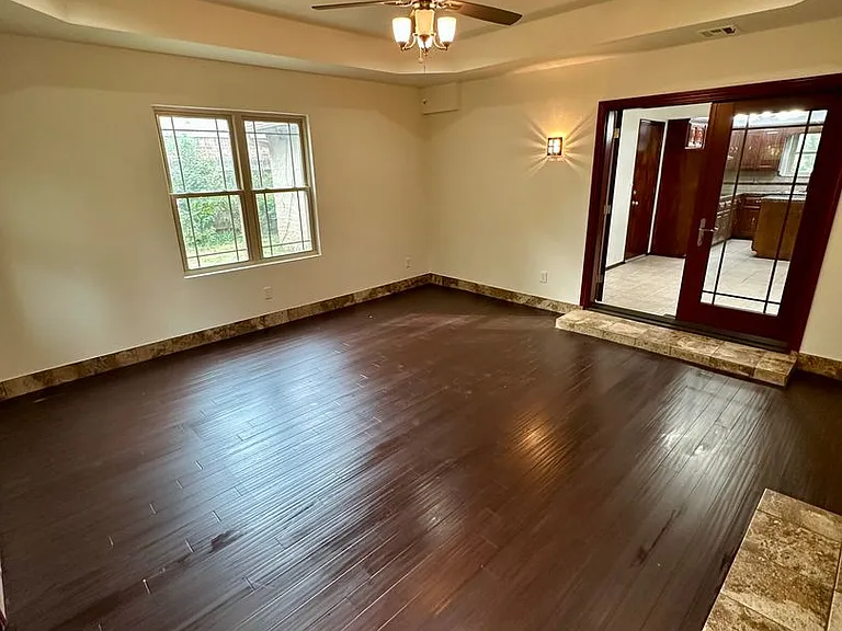 3608 Chatham Ct — Photo 23