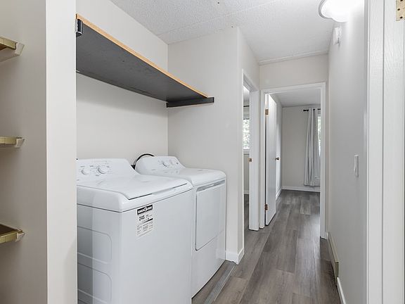 4th image of 939 Bracewood Dr SW #563788