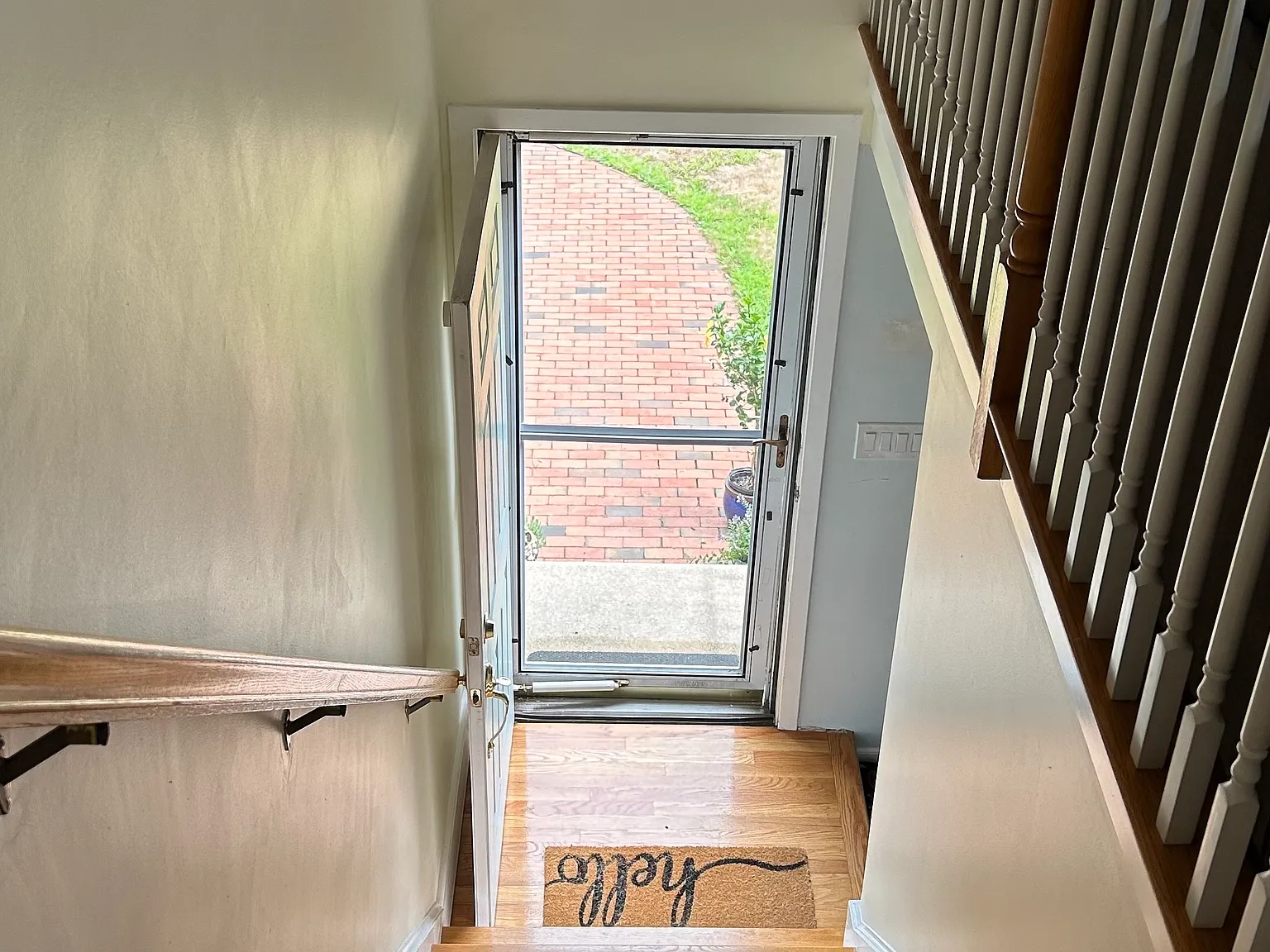 3 bed, 1594 sqft, $2,950 — Photo 3
