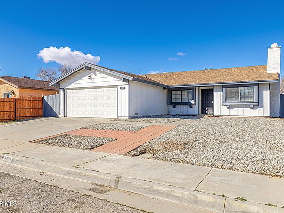 2nd image of 1129 Lightcap St