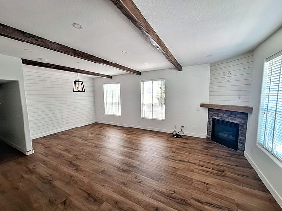 5th image of 923 W Madera Ln
