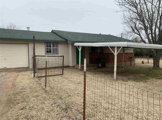 4716 E Medcalf Rd, Marlow, OK 73055