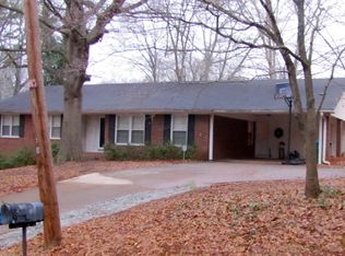 42 Dickson Dr, Jefferson, GA 30549