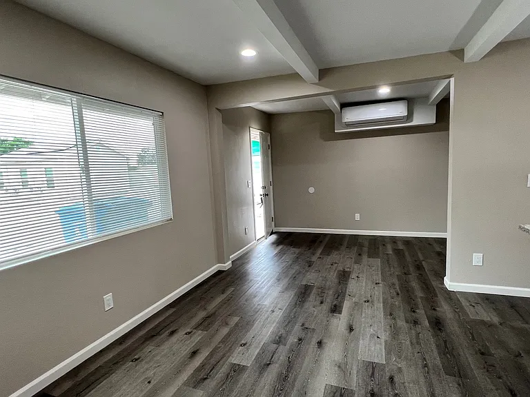 4674 Fleming Way #B — Photo 4