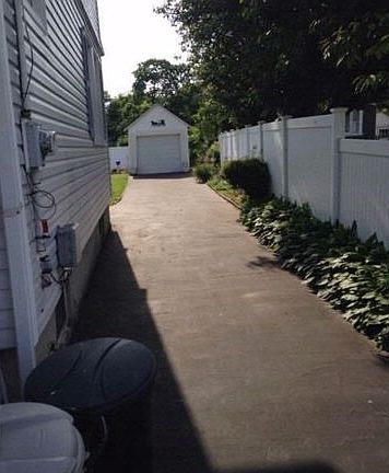 5th image of 15 Union St