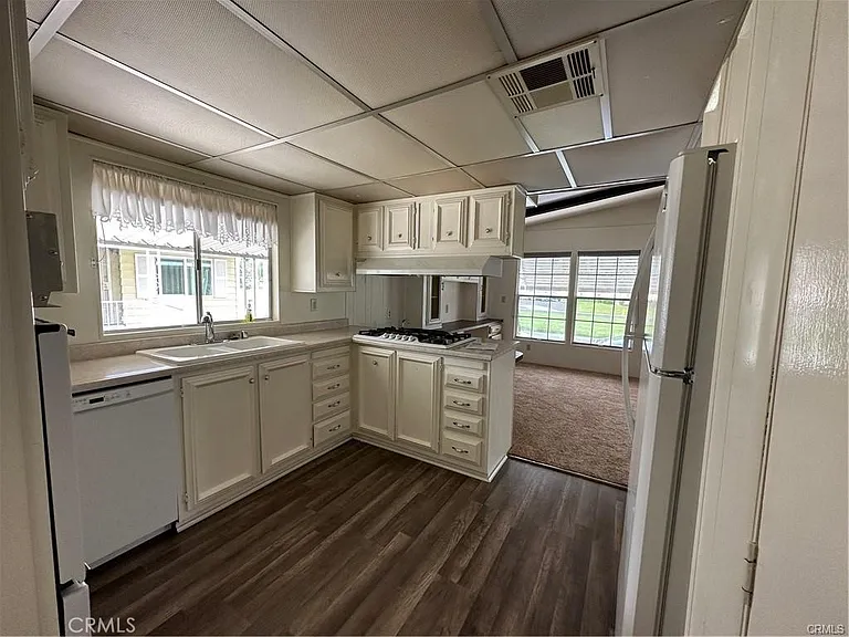 2230 Lake Park Dr #142 — Photo 5