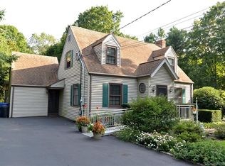 17 Willow St, Norwalk, CT 06851