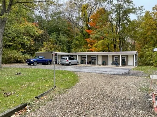 5940 E Lake Rd, Erie, PA 16511