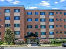 1200 S Arlington Ridge Rd