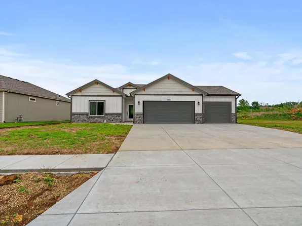 3404 SE Howard Dr, Topeka, KS 66605