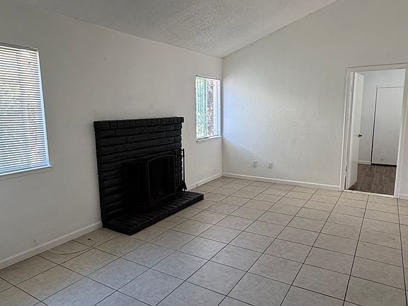 3rd image of 3218 Blue Ridge Cir #3218