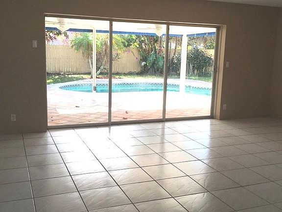 Large slider that opens up all the way hides in wall