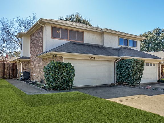 2nd image of 529 Essex Pl