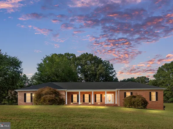 9124 Green Rd, Warrenton, VA 20187