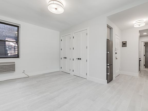 2nd image of 425 E 75th St #5C