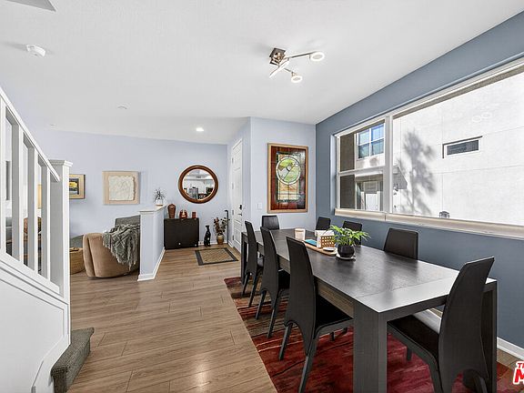 4th image of 692 Colorado Cir