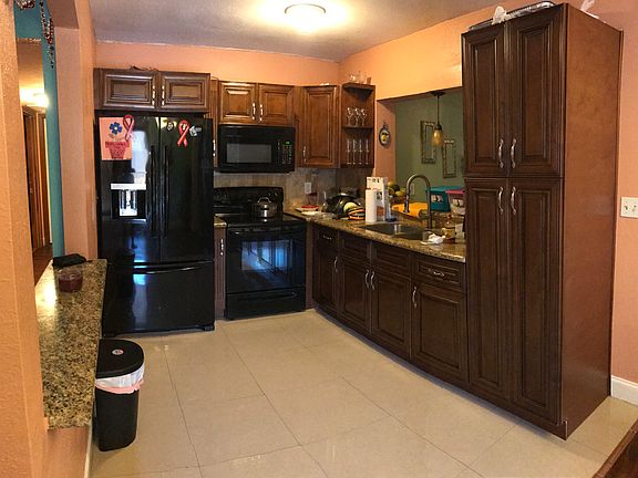 3rd image of 215 W 103rd Ave