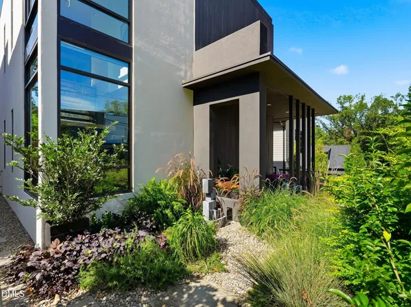 707 Chamberlain St, Raleigh, NC 27607
