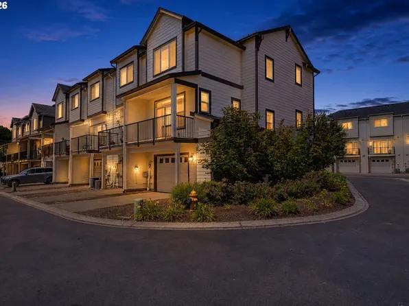11761 SW Valencia Ln, Wilsonville, OR 97070