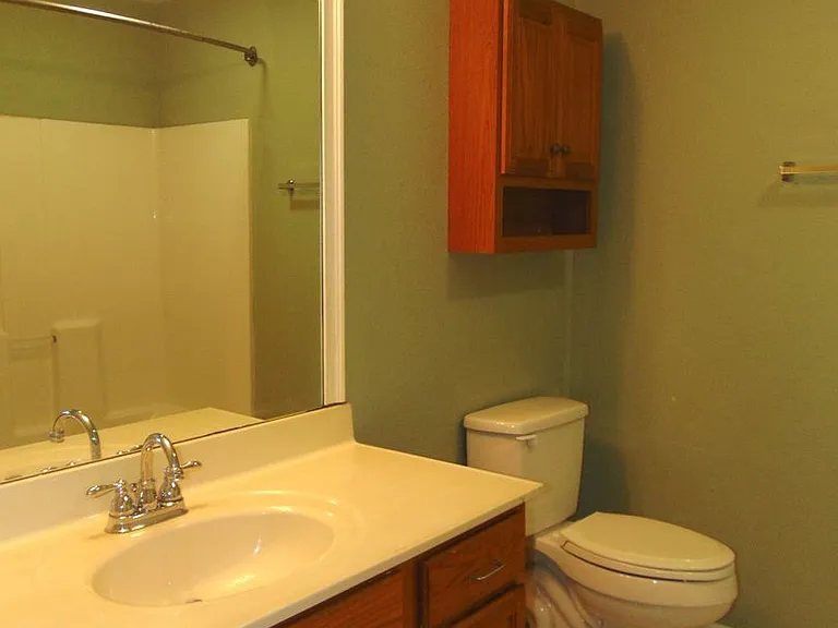 1709 N Lakewood Dr — Photo 26