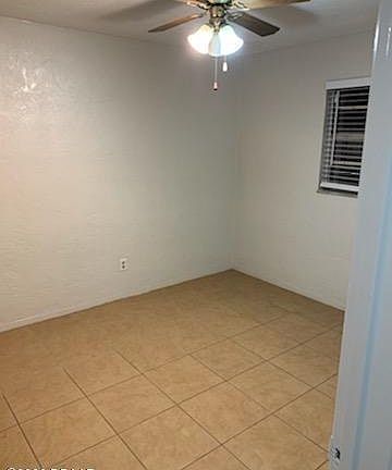 5th image of 5120 Taylor Ave #B