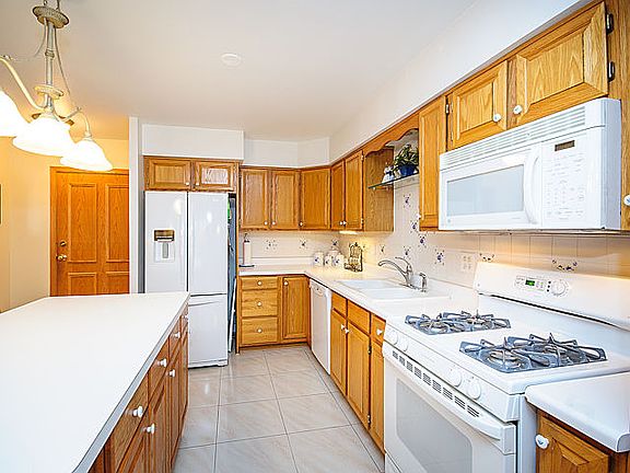5th image of 7410 W Lawrence Ave Unit 116